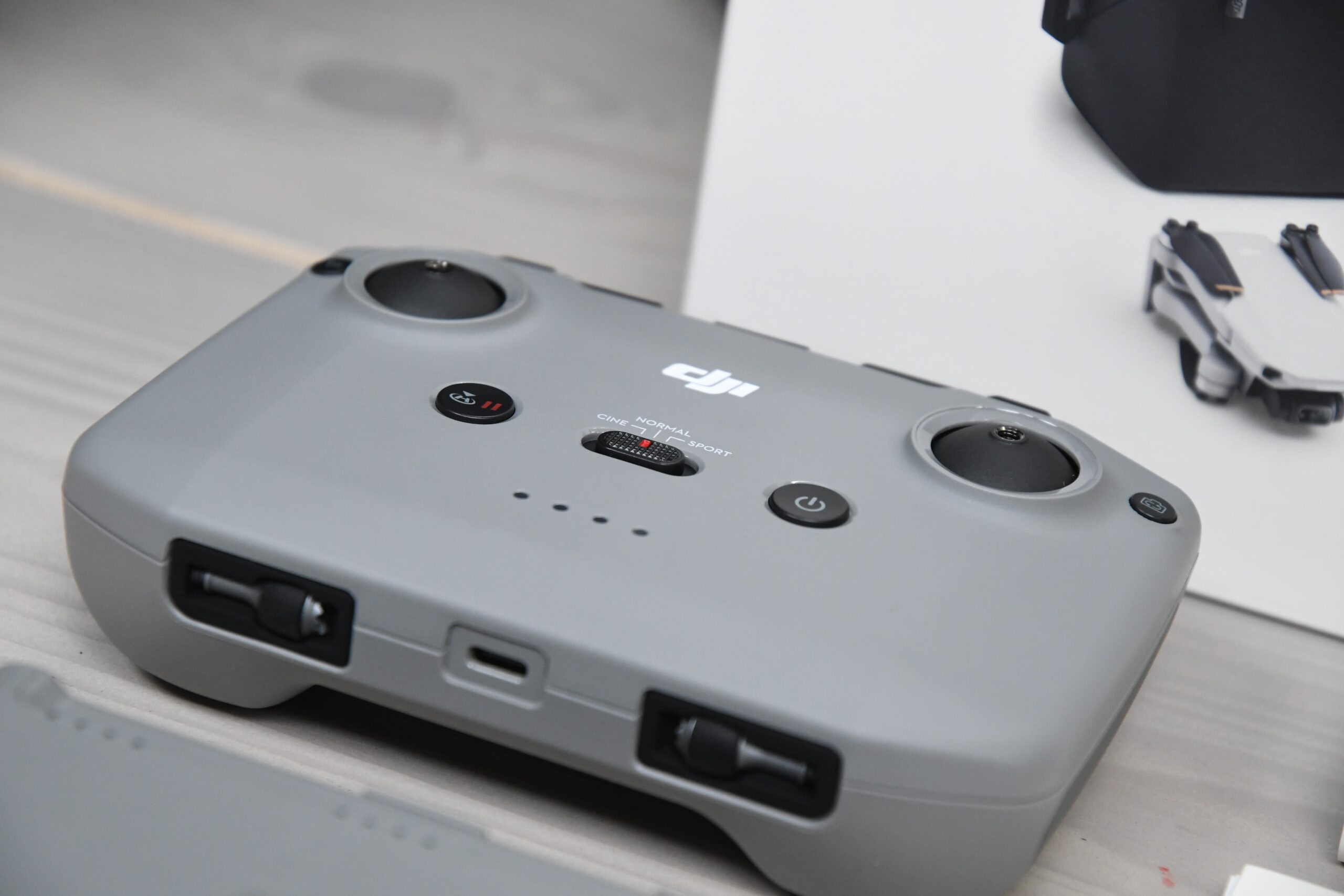 DJI Mavic Mini 2 9 пульт управления