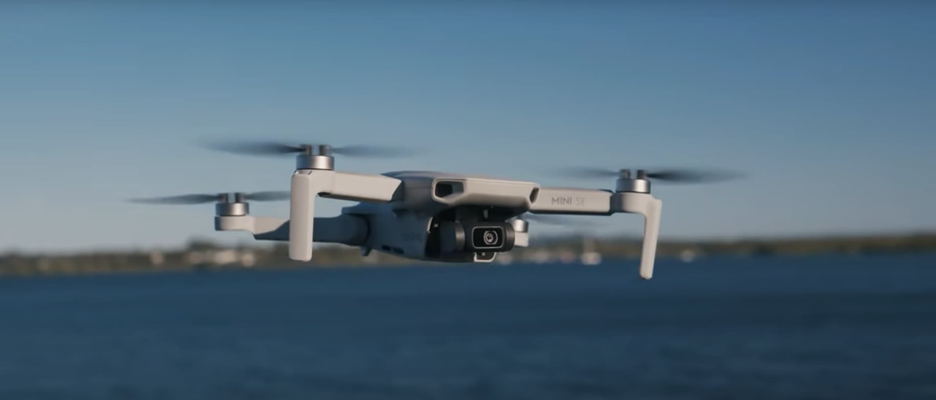 DJI Mini SE: доступный преемник dji mini 4 mini se спереди