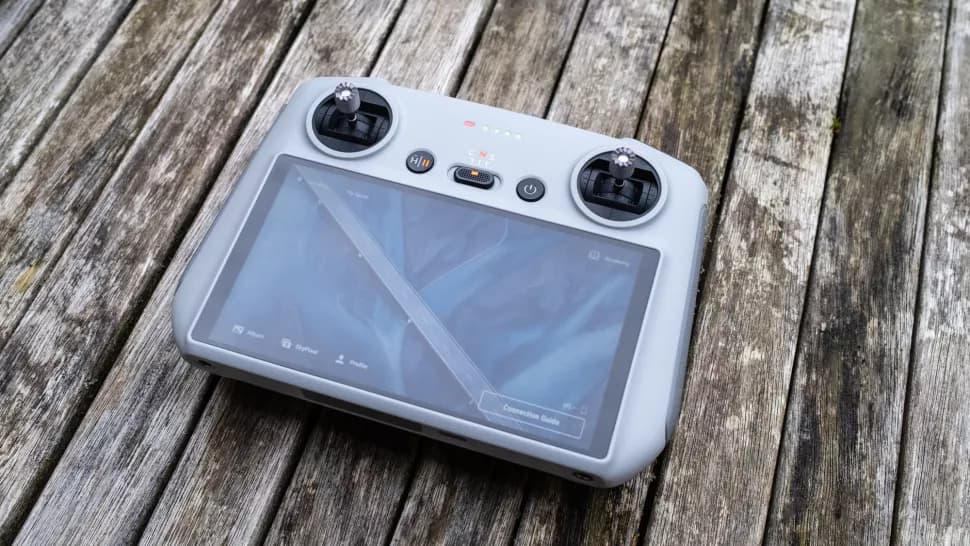 DJI Mini 3 13 dji mini 3 controller