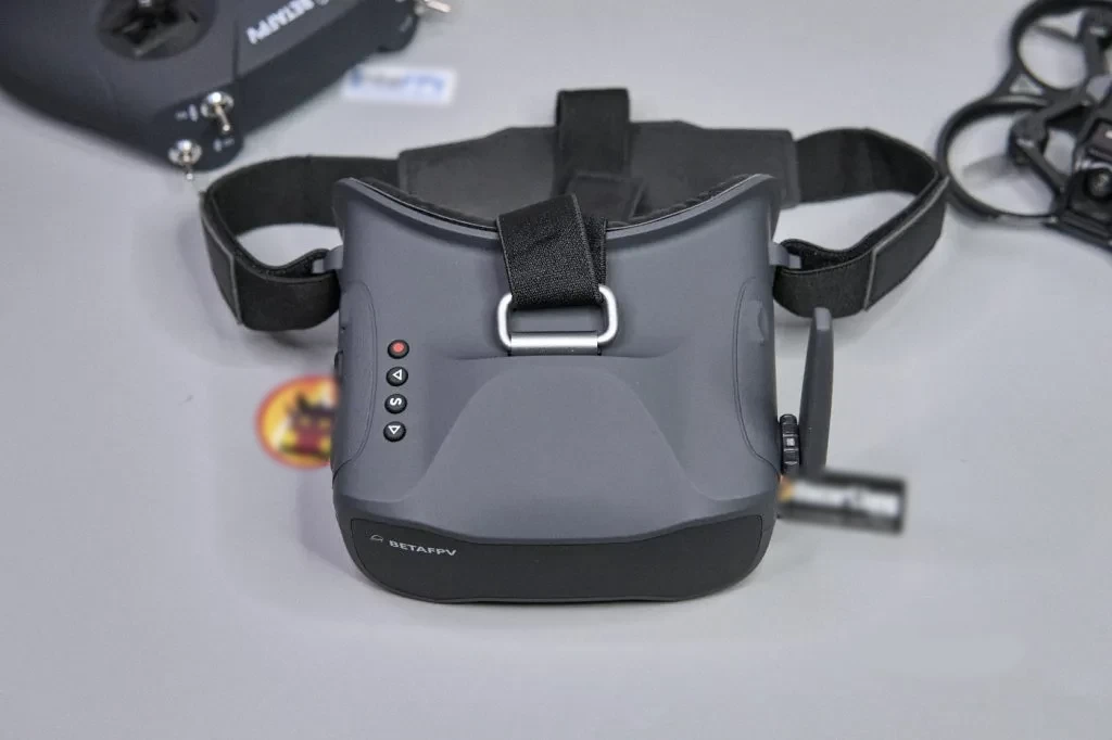 BetaFPV Aquila16 FPV: отличный FPV дрон для новичков 31 betafpv aquila16 fpv kit goggles top straps