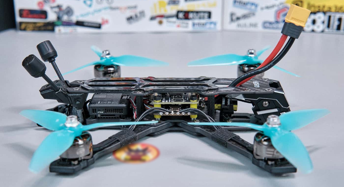 Как собрать FPV-дрон на базе DJI O4 Pro Air Unit 111 how to build fpv drone 2025 complete right side