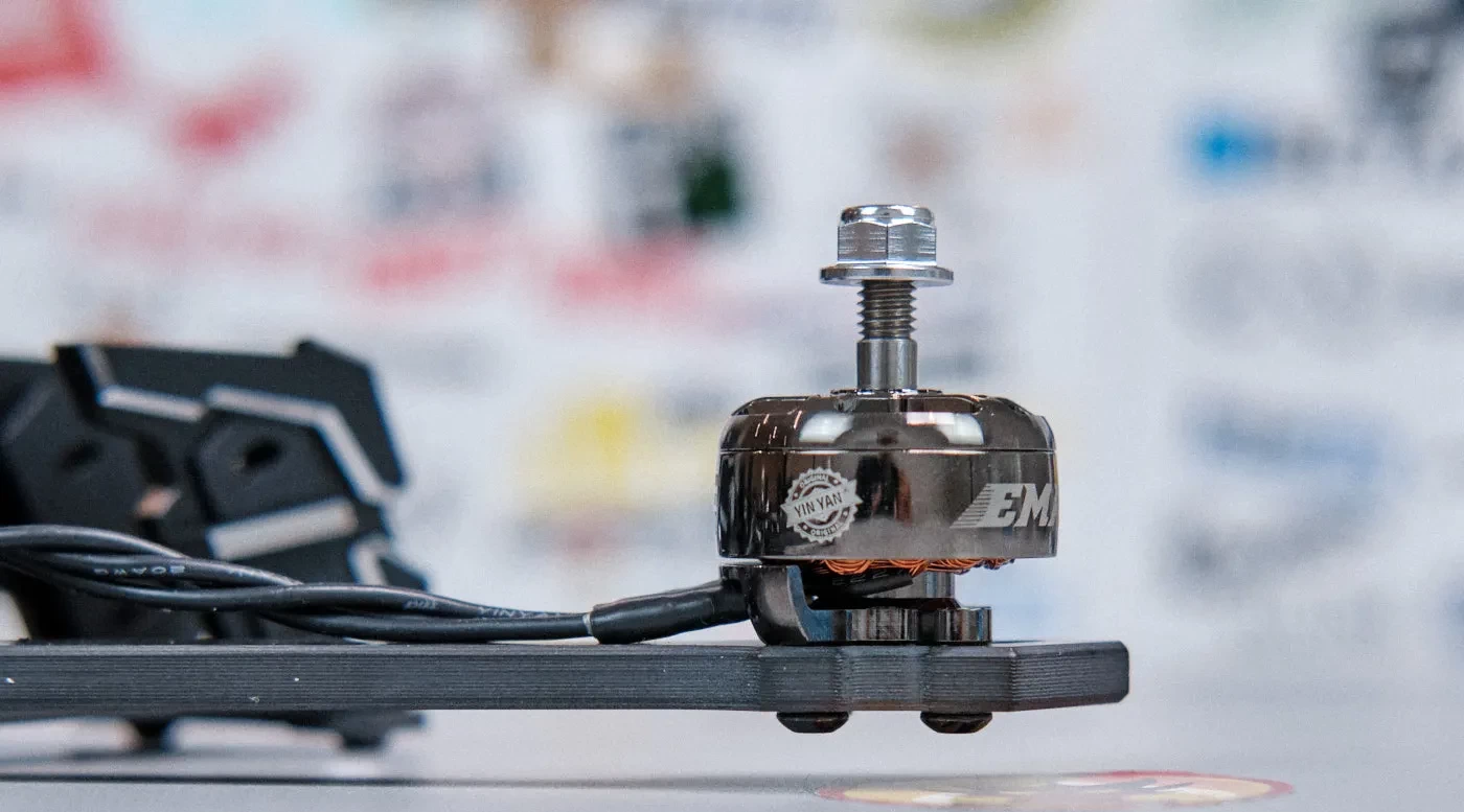 Как собрать FPV-дрон на базе DJI O4 Pro Air Unit 62 how to build fpv drone 2025 motor mount arm