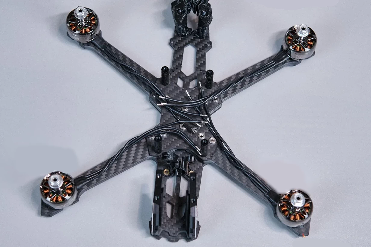 Как собрать FPV-дрон на базе DJI O4 Pro Air Unit 63 how to build fpv drone 2025 motor mount install